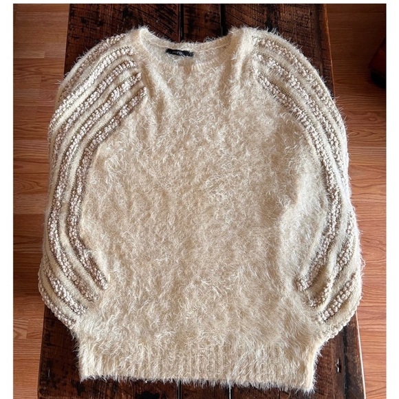 Women’s almond color mohair style sweater size large - Picture 2 of 11